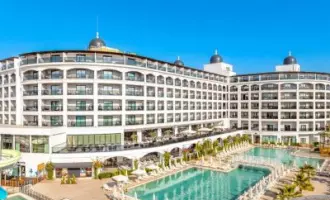 SIDE MOON PALACE HOTEL