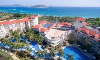 RESORT GOLDEN PALM