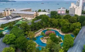 THE GREEN PARK RESORT