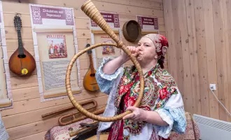 "Новый год по-карельски в самой весёлой деревне", автобусный  тур на 3 дня из Санкт-Петербурга в Карелию