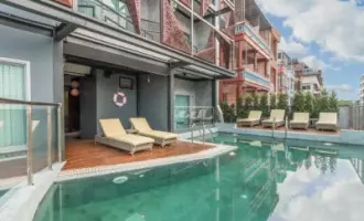 SEA CREST BY JOMTIEN
