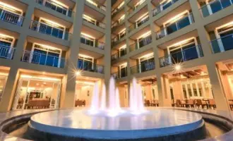 CRYSTAL PALACE HOTEL
