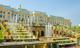"Феерия огня, воды и света". Праздник закрытия фонтанов в Петергофе, тур на 5 дней